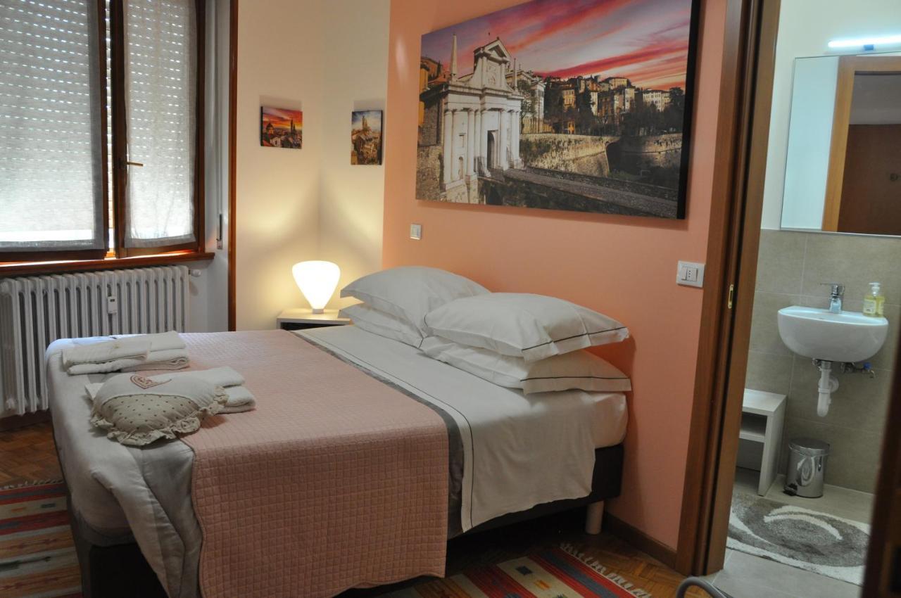 Citywalls Guest House Bergamo Buitenkant foto