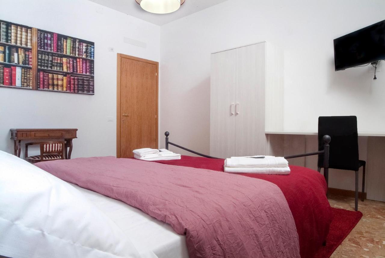Citywalls Guest House Bergamo Buitenkant foto