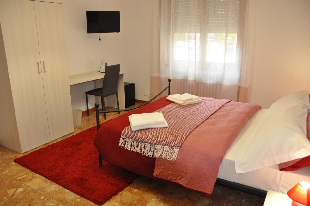 Citywalls Guest House Bergamo Buitenkant foto