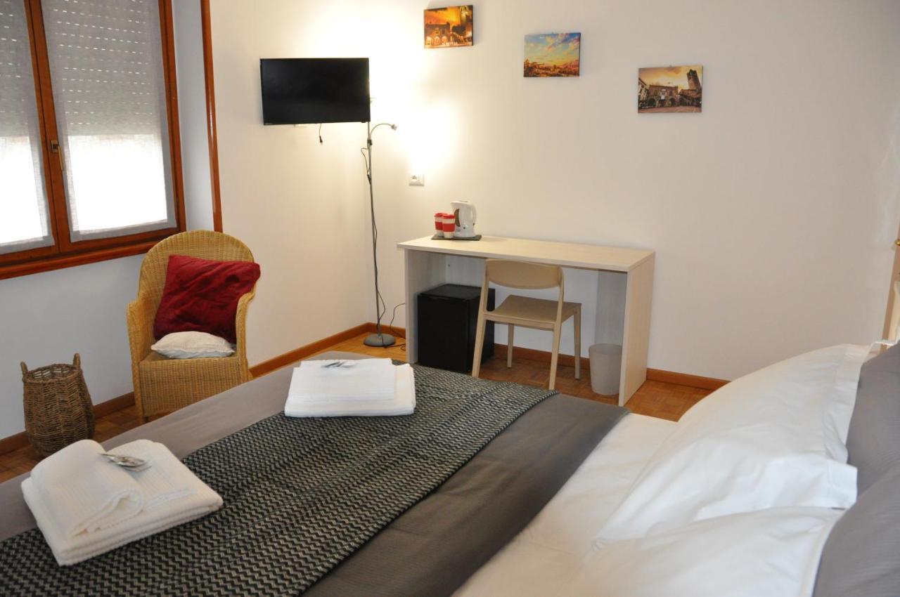 Citywalls Guest House Bergamo Buitenkant foto