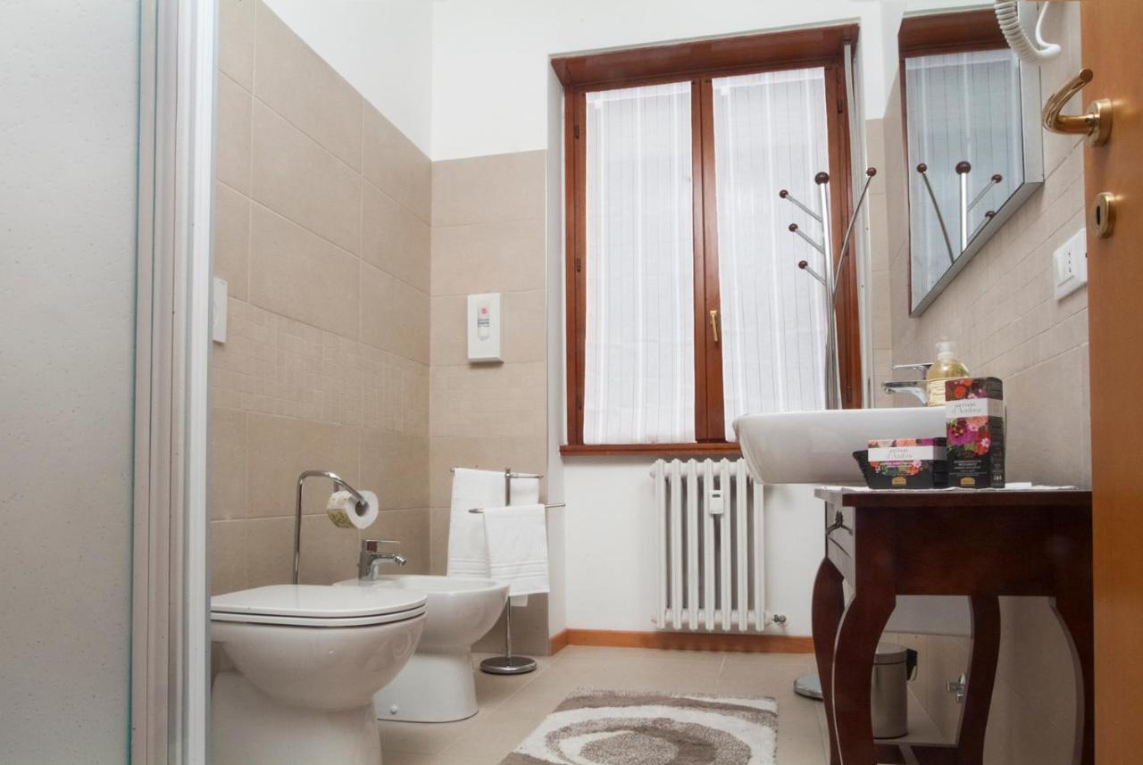 Citywalls Guest House Bergamo Buitenkant foto